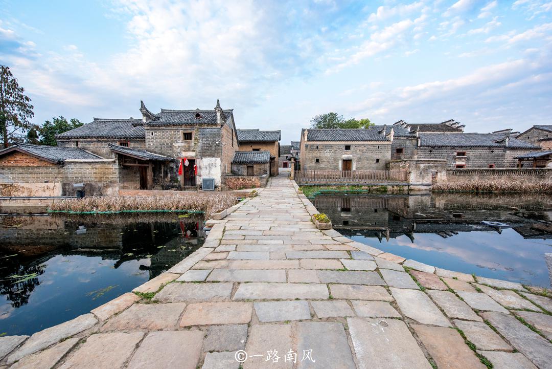 江西第二大城市吉安，面积相当于深圳的12.68倍，风光灵秀少人来