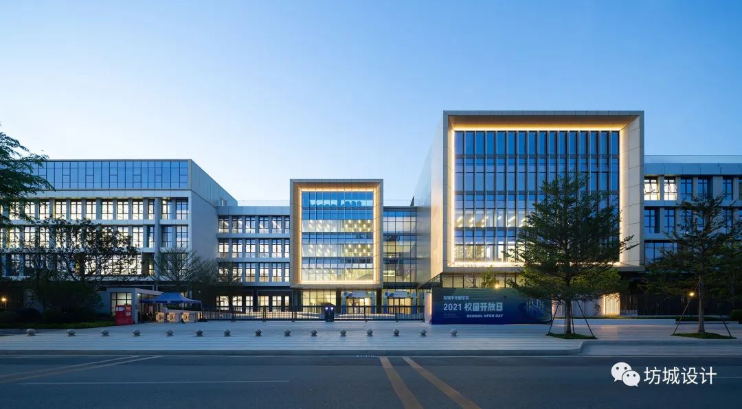旧厂新生，立体学苑-深圳华朗学校A地块/坊城设计FCHA
