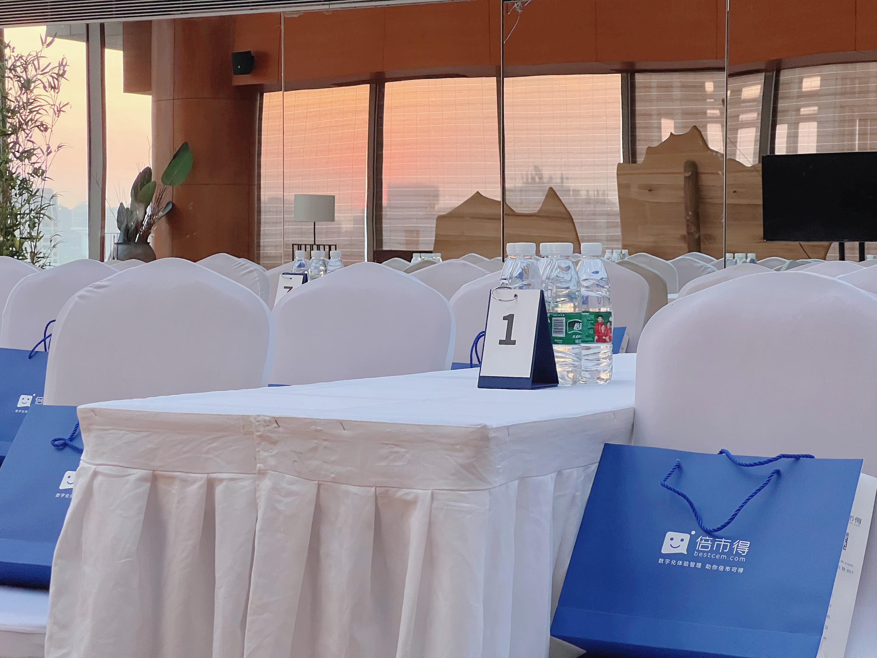 体验管理沙龙丨以数据为驱动的体验是怎样的?听专家来解读