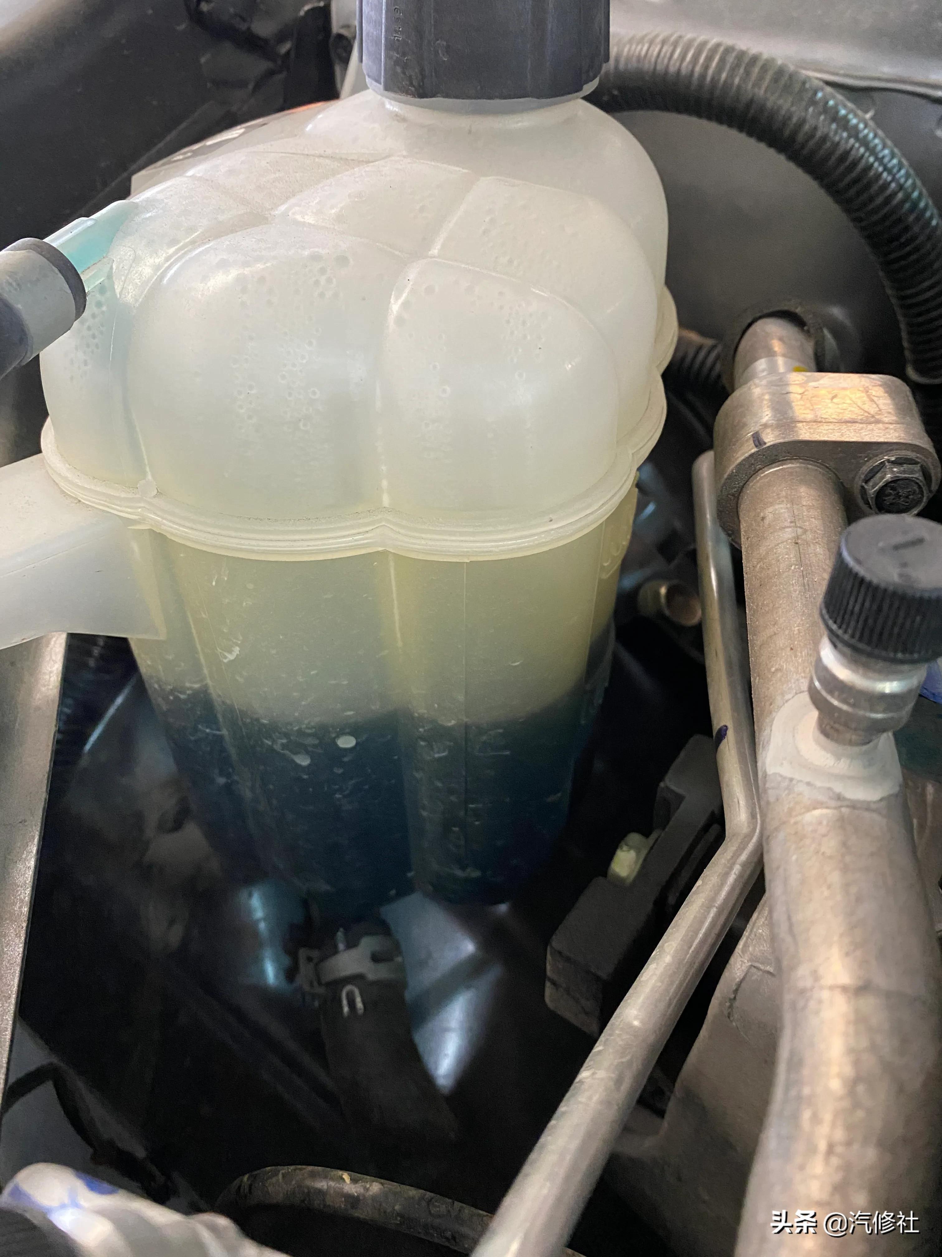 小车发动机冷却液有必要换吗,汽车发动机冷却液不停减少