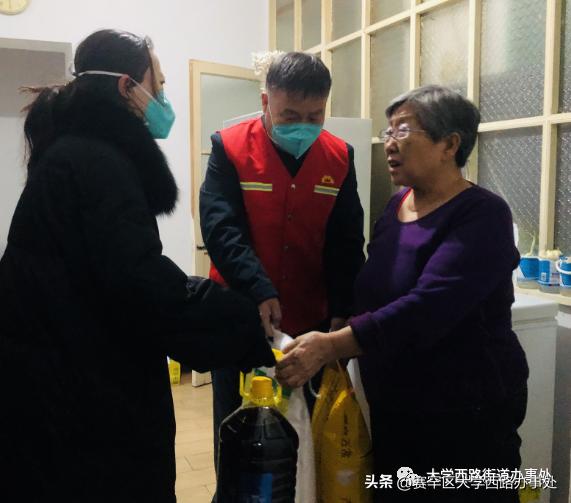 社区24小时暖心服务,开展暖心温心贴心社区服务