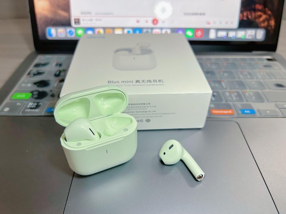 魅蓝blusmini功能介绍,魅蓝blusmini三个孔