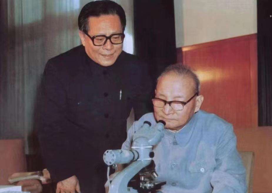 「怀念」“把电子工业搞上去”