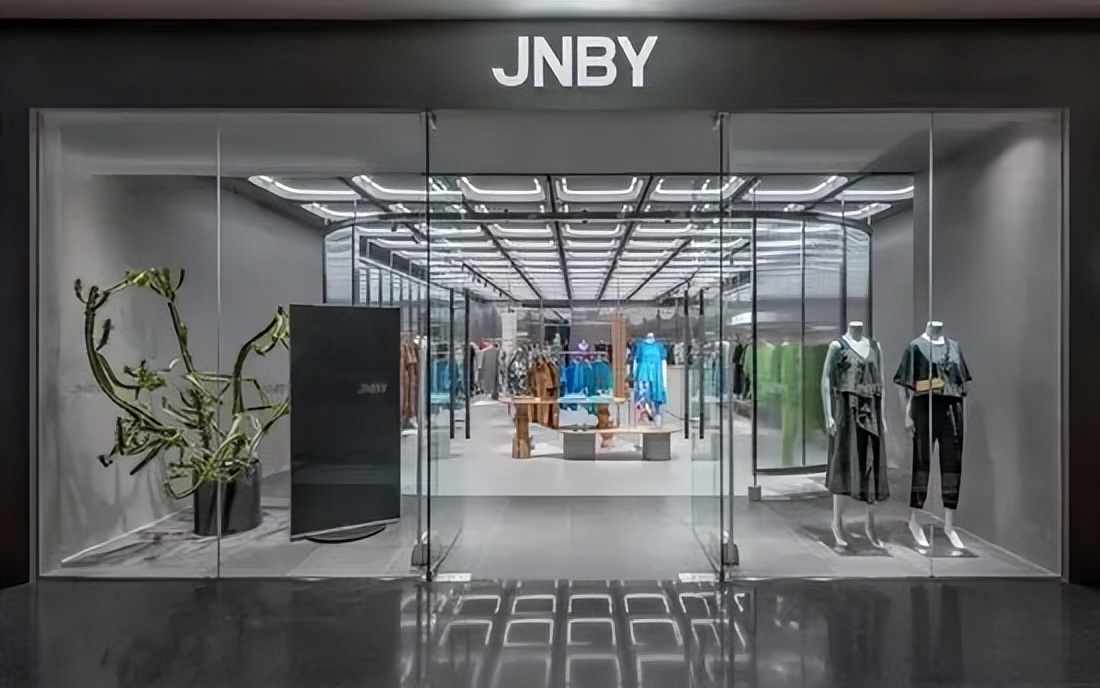 森马和江南布衣哪个公司好,江南布衣和森马