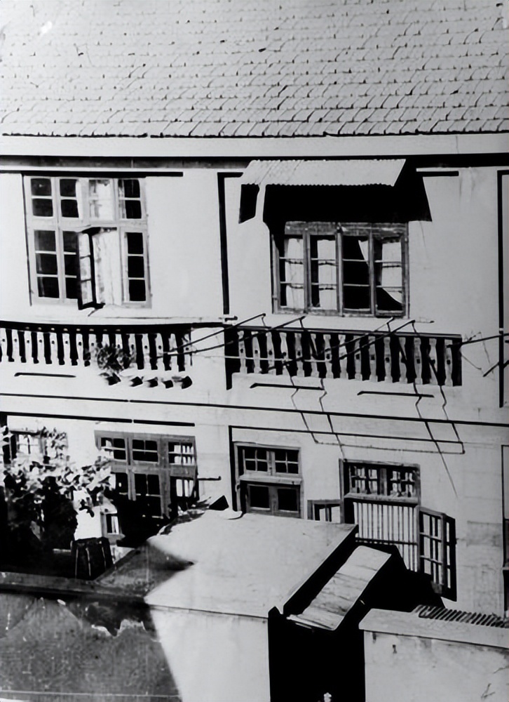 1957年，一数学老师突然被捕，公安问：你还记得被枪毙的银元犯吗