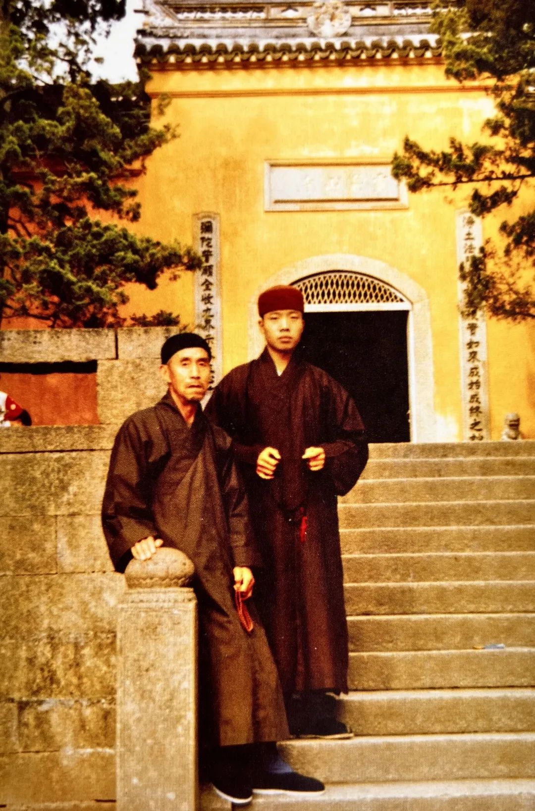 正慈法师简介,百岁高僧圆山大长老传法