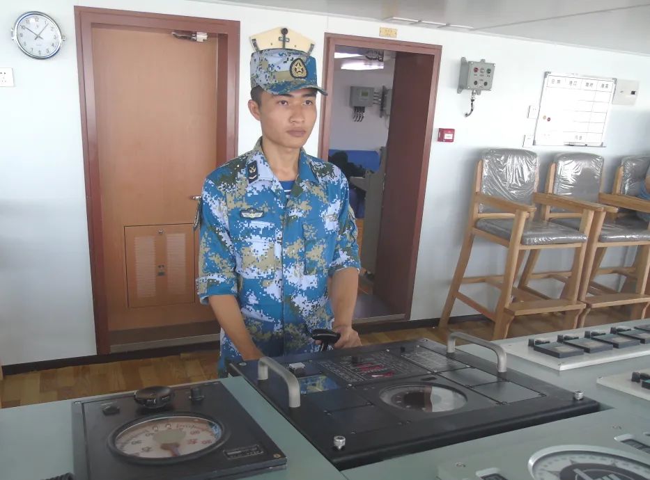 飒爽英姿军装,看看自己穿上军装的飒爽英姿