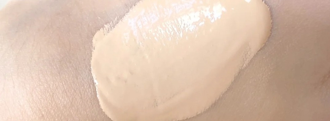 推荐一款干性皮肤用粉底液,适合皮肤好女生的粉底液