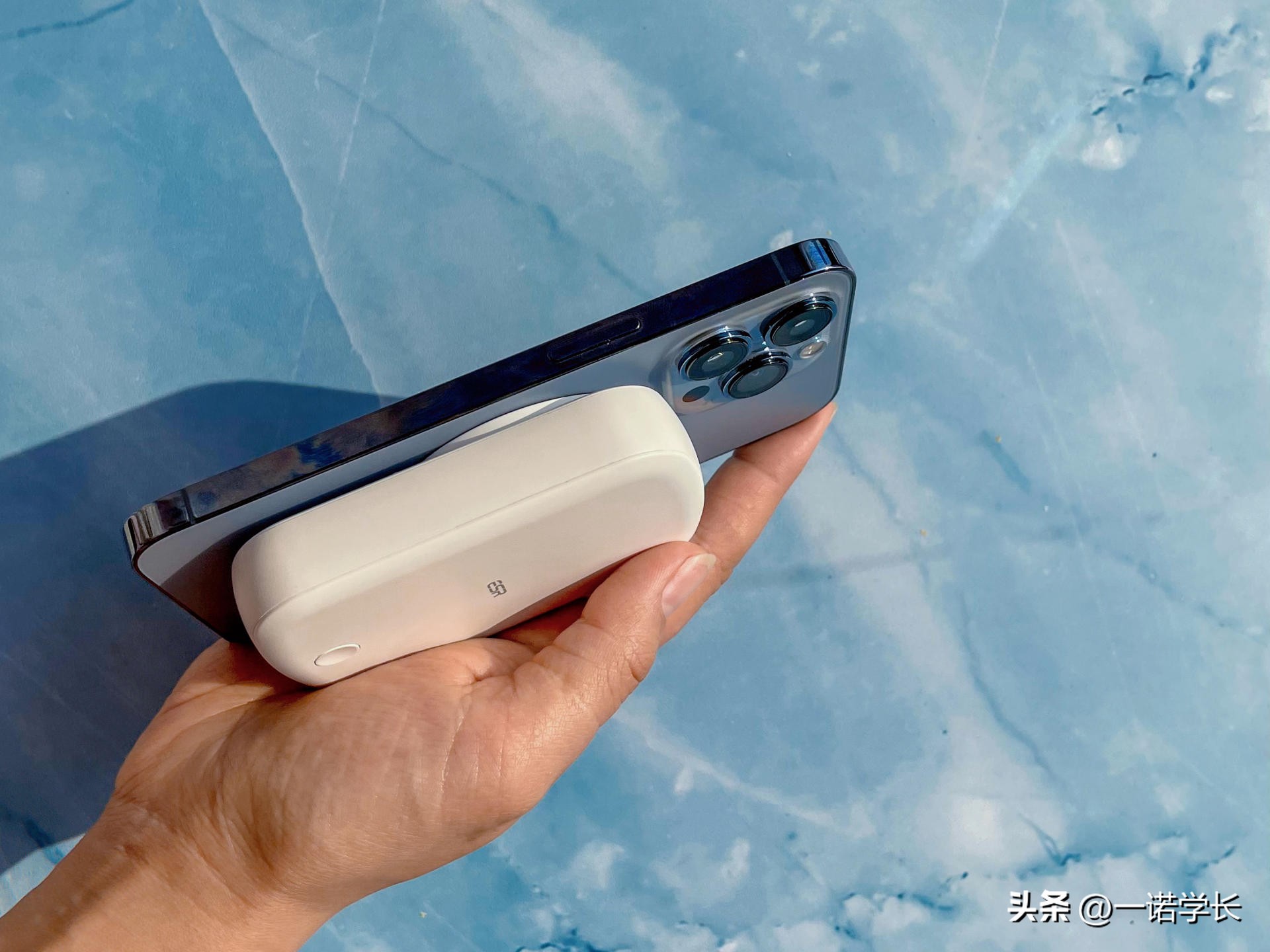 magsafe原装磁吸充电宝值得购买吗,第三方苹果magsafe磁吸充电宝推荐