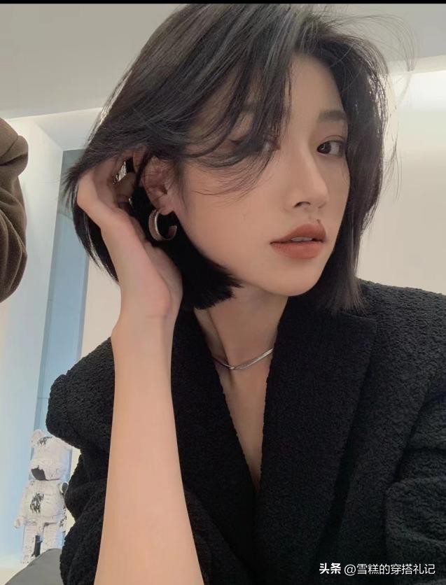 好看的短发发型女齐耳短发,2018流行的时髦短发齐耳短发