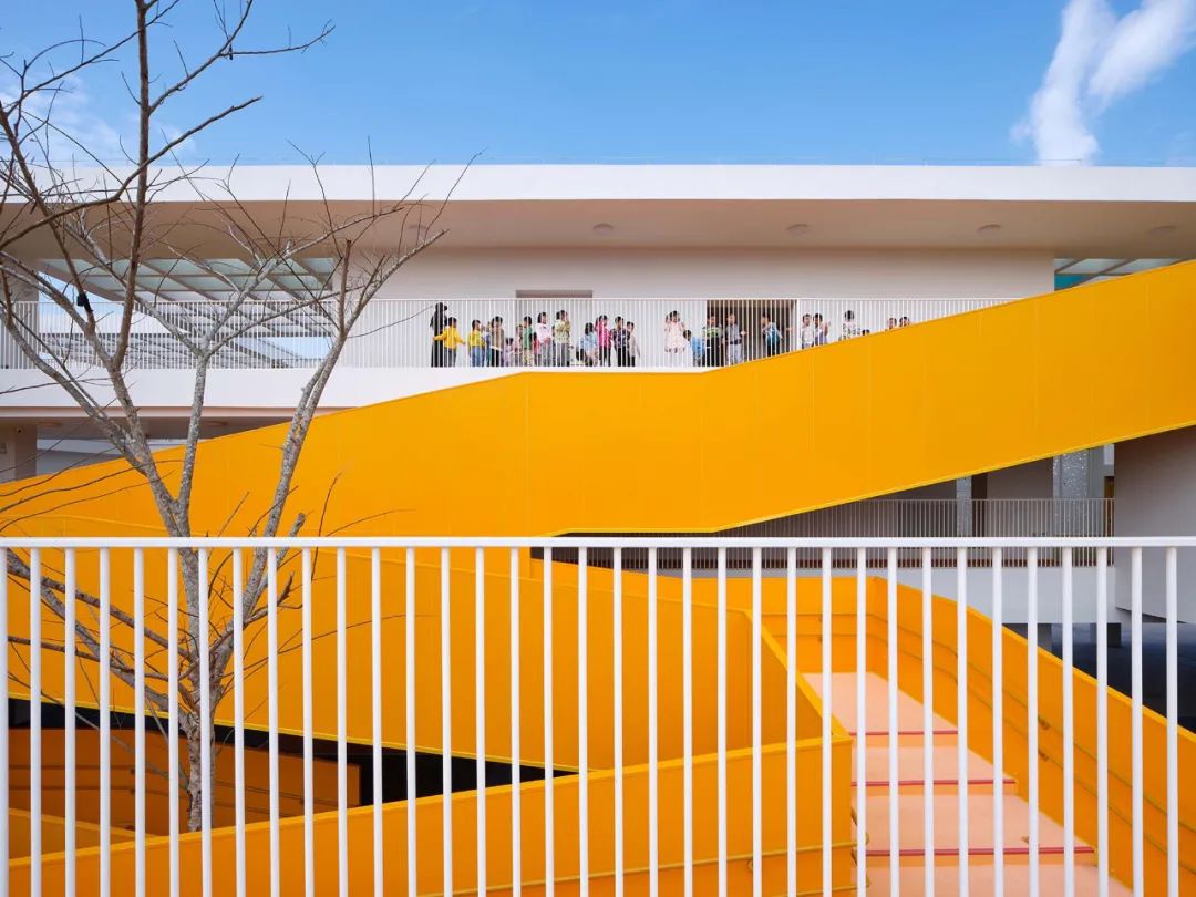 普洱市思茅区小凤凰幼儿园|孩子们自由探索的天地