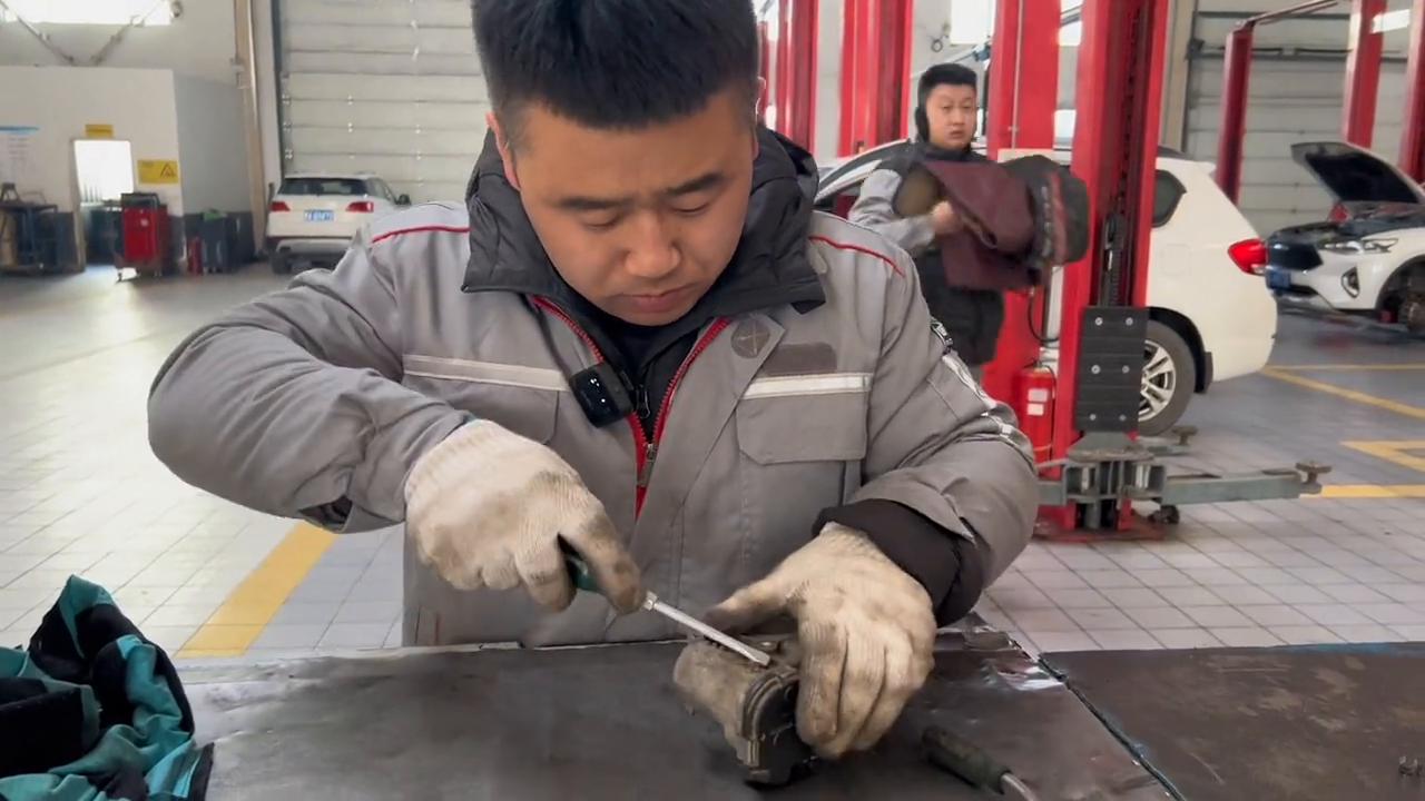 节气门故障导致打火困难加速无力,速腾清洗节气门后加速无力