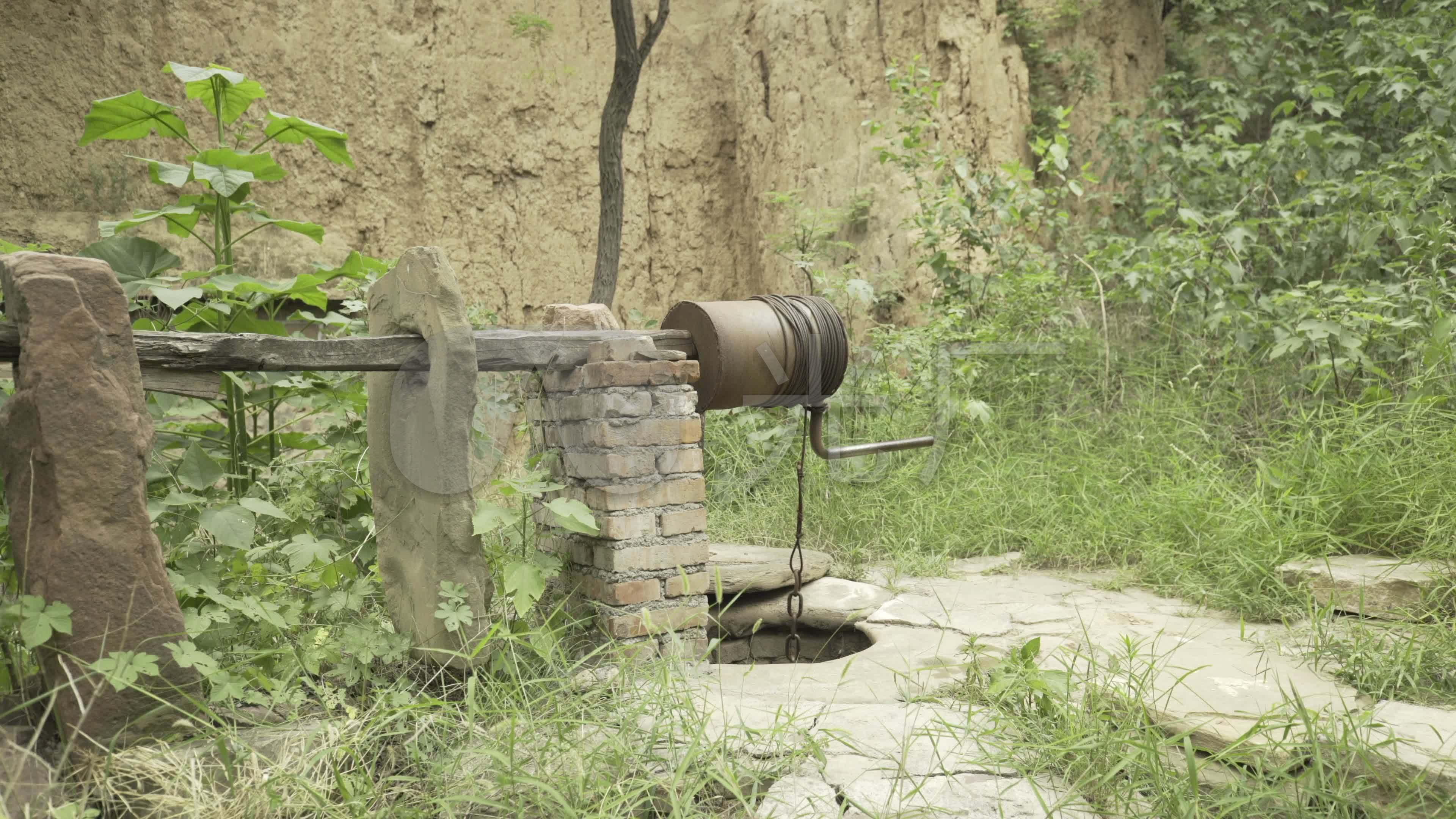 巴音博罗散文集,散文作者巴音博罗简介