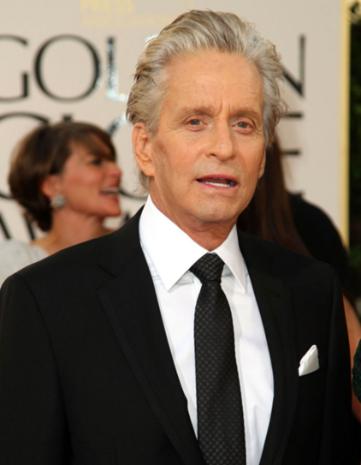 泽塔琼斯结婚照片,泽塔琼斯晒儿女合影