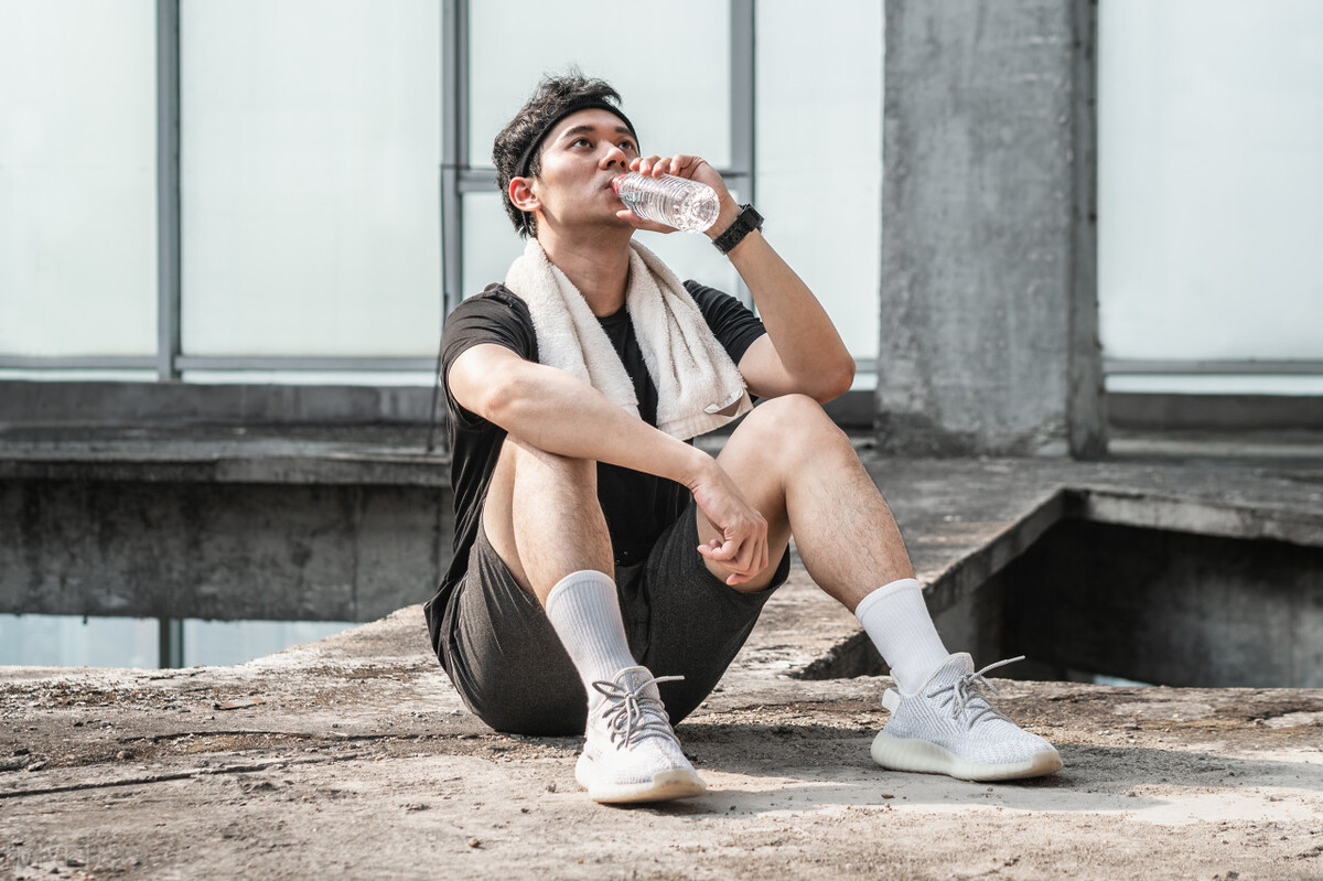 10种省钱又减肥的健身妙招,健身教练教你一招快速瘦身的动作