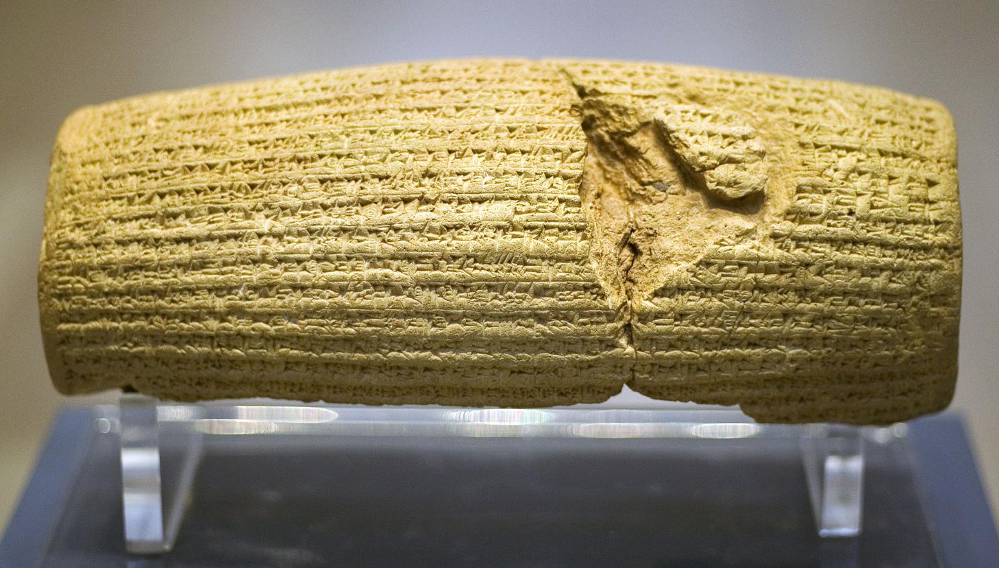 大英博物馆1000件瓷器,大英博物馆有800多万件藏品的英文