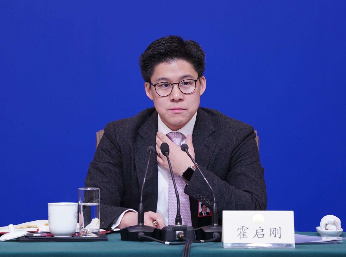 霍启刚郭晶晶在香港的地位,霍启刚郭晶晶香港媒体评价