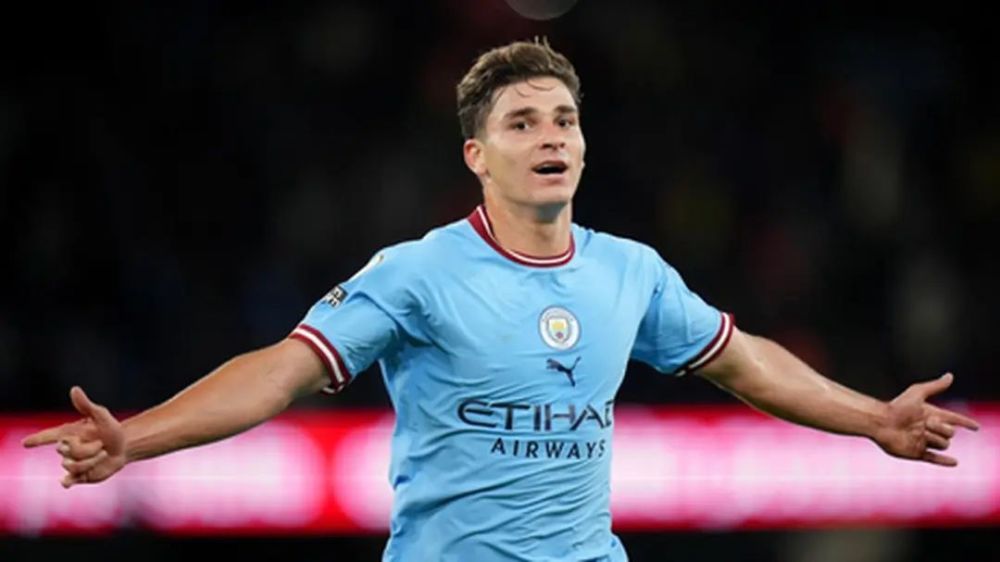 小蜘蛛阿尔瓦雷斯回曼城首秀,小蜘蛛阿尔瓦雷斯曼城表现