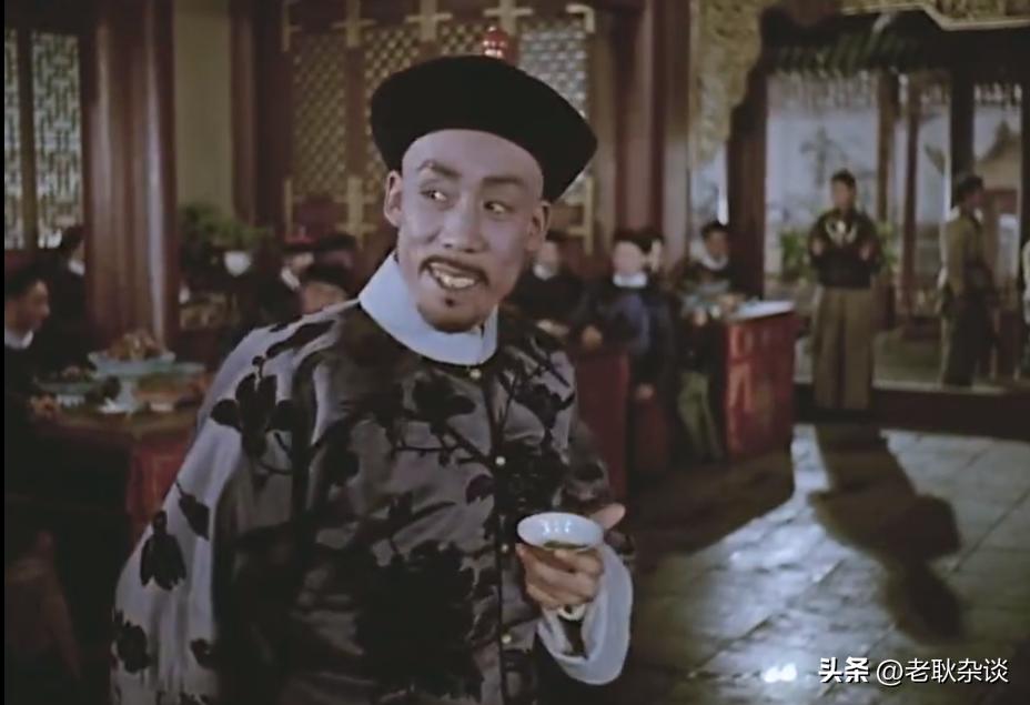 甲午风云邓世昌问为何不开炮,电影甲午风云李默然片段