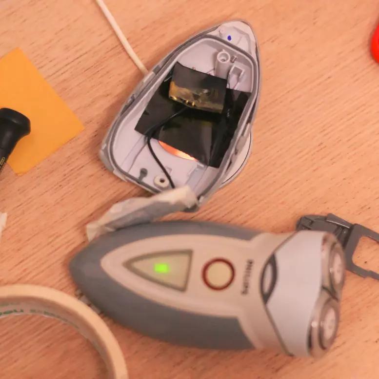 飞利浦剃须刀6070充电,飞利浦剃须刀6070使用说明