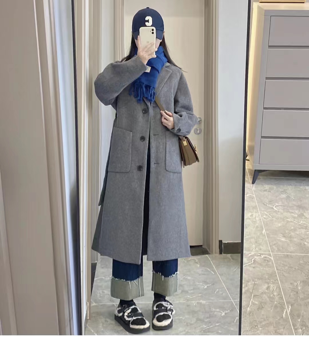 灰色大衣和黑色大衣哪个配jk好看,灰色双面羊绒牛角扣大衣小个子150