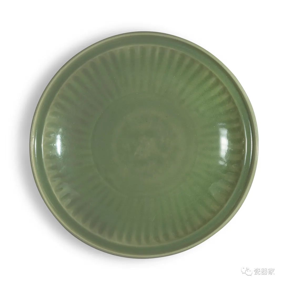 苏富比瓷器秋拍 (苏富比19年香港瓷器春拍)