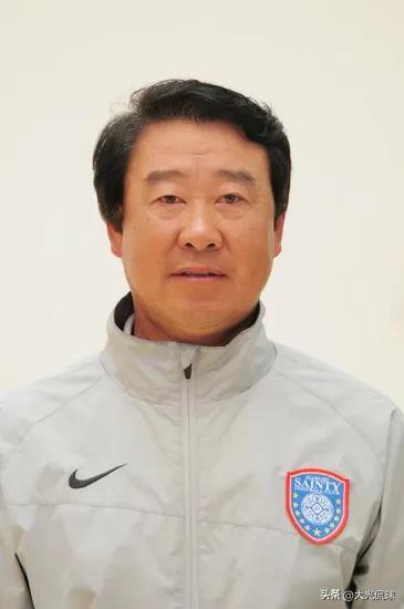 邓卓翔打国足视频,邓卓翔为什么打法国足球