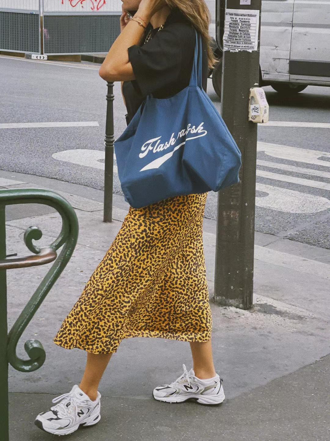 法国女人不追求奢侈品,法国女人不背名牌包包