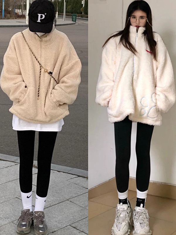 冬季裤穿搭街拍,喇叭牛仔裤怎么穿搭街拍