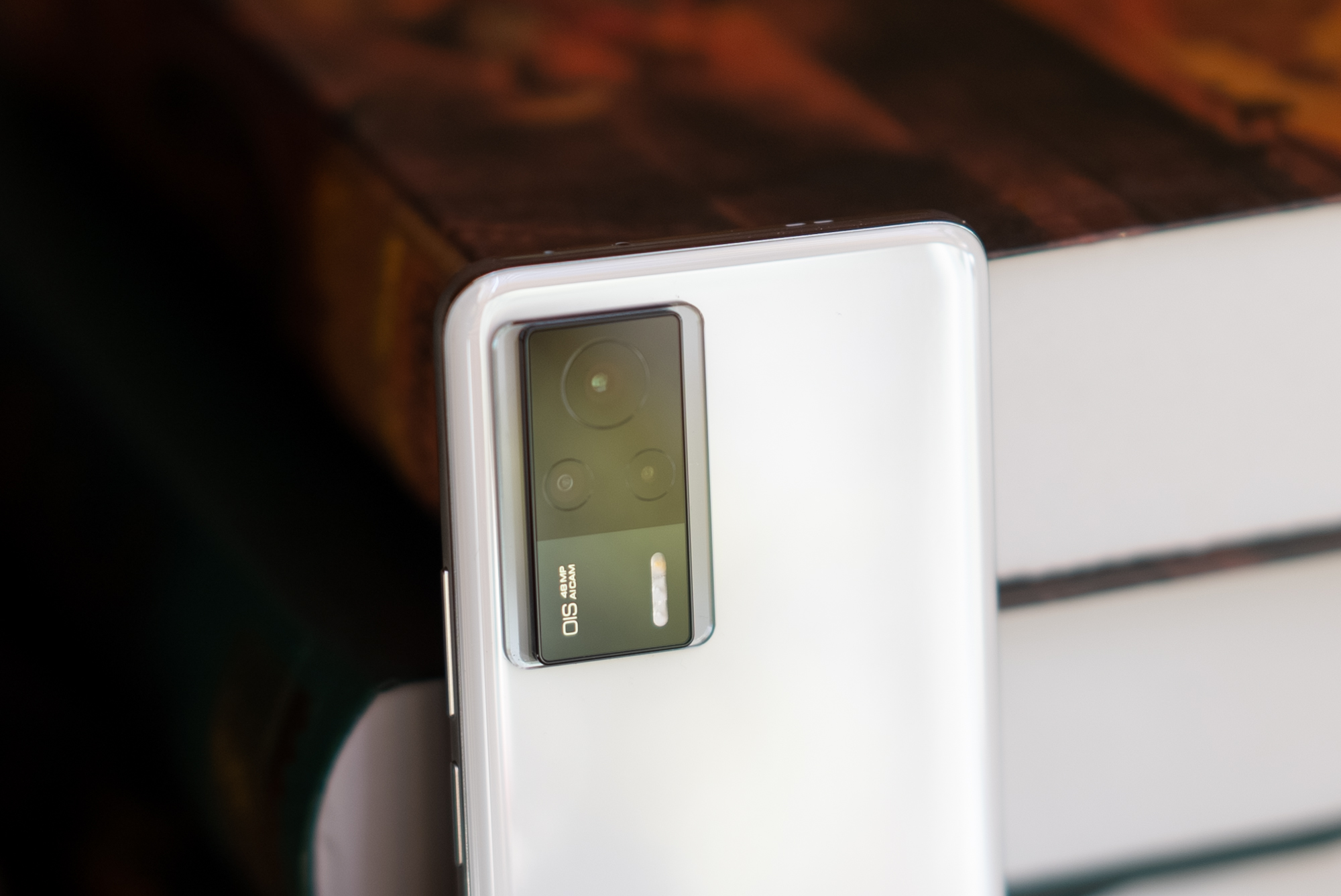 oppo跟vivo哪款手机性价比更高,oppo和vivo手机哪个手机性价比高