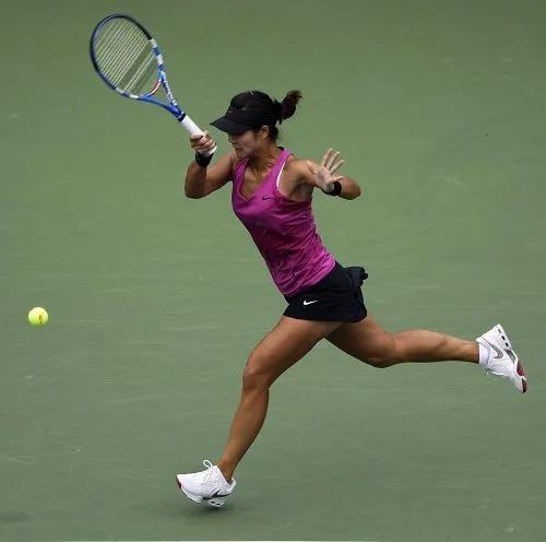 “网球天后”李娜：15岁爱上教练，24岁结婚，用前途赌他不会变心