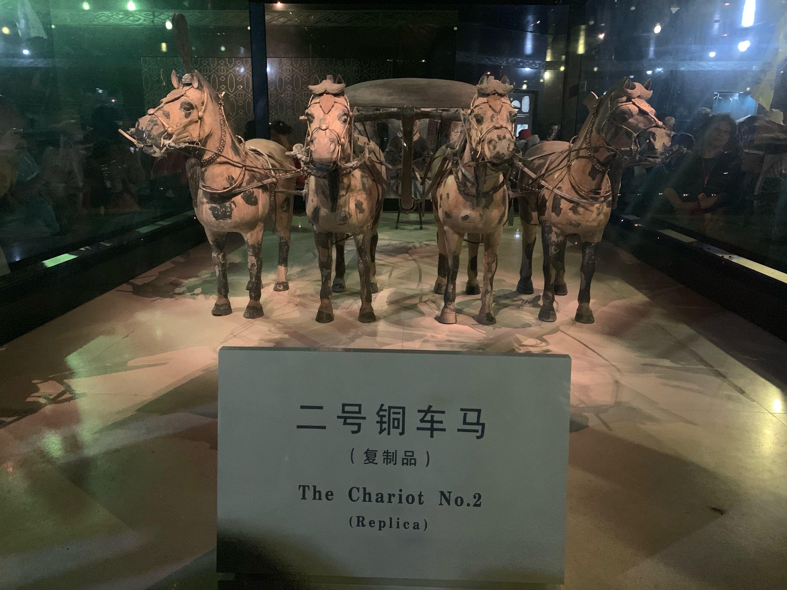 中国历史上第一个皇帝，功绩显著，秦始皇为何被后人称为暴君？