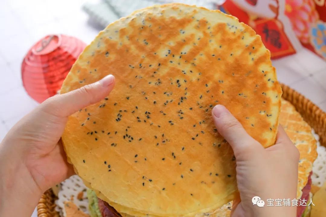 2个鸡蛋一碗面,2个鸡蛋2勺糖1勺麻油打成糊