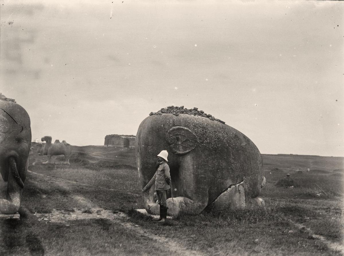 日军日记：*安妇慰**不服从管教，我很愤怒，用*刀刺**插入她的*体下**