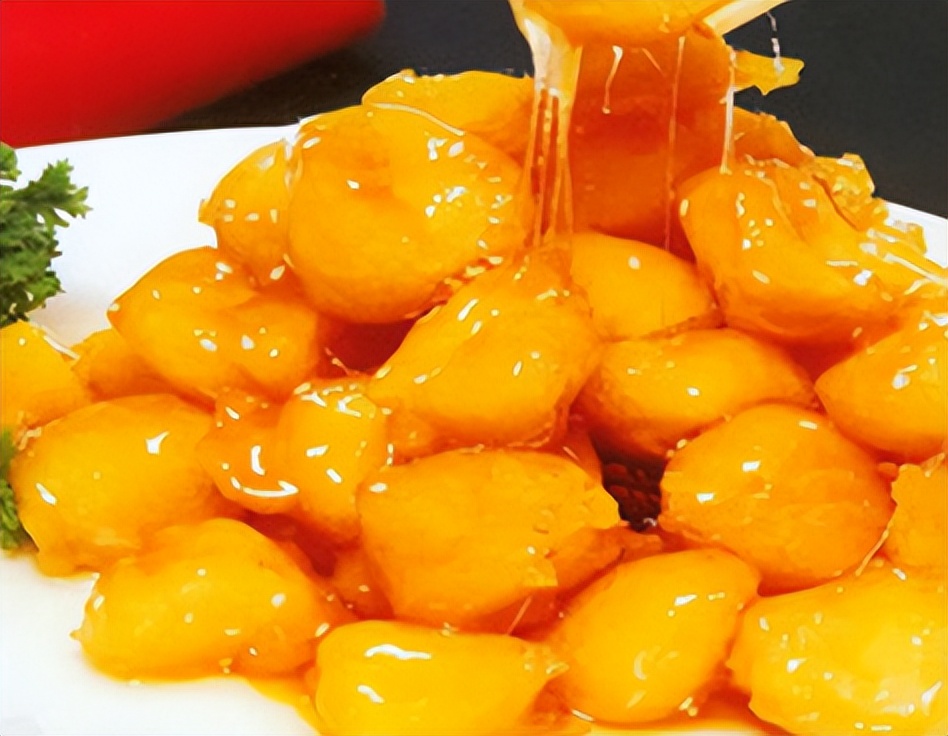 普通人上升渠道有限，可以做这三个街头小生意，赚的不比白领少