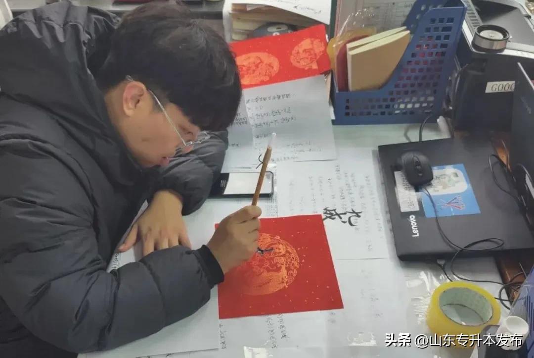 福虎贺岁春联,福虎献瑞千秋盛春联手写