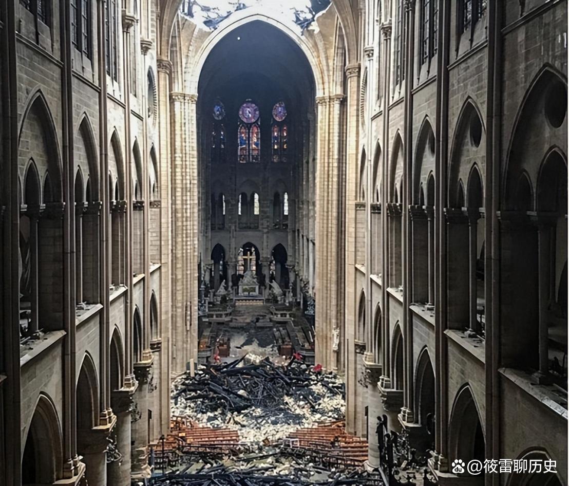 李白具有怎样的性格和艺术风格,李白真实形象与诗歌形象的差异