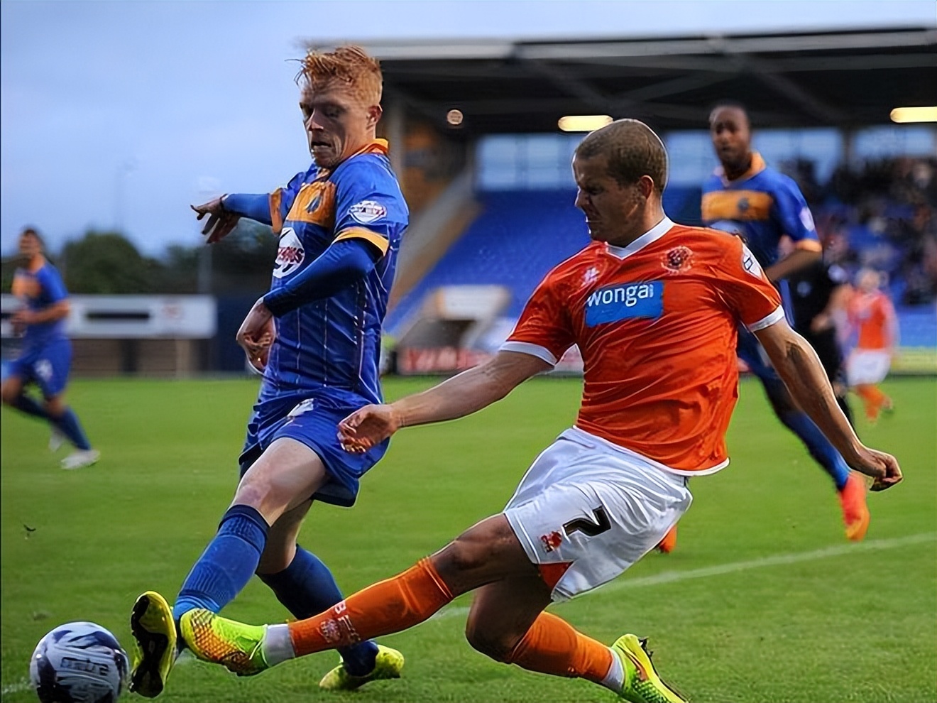 英冠布莱克本vs诺维奇半全场,英冠布莱克本vs维冈竞技