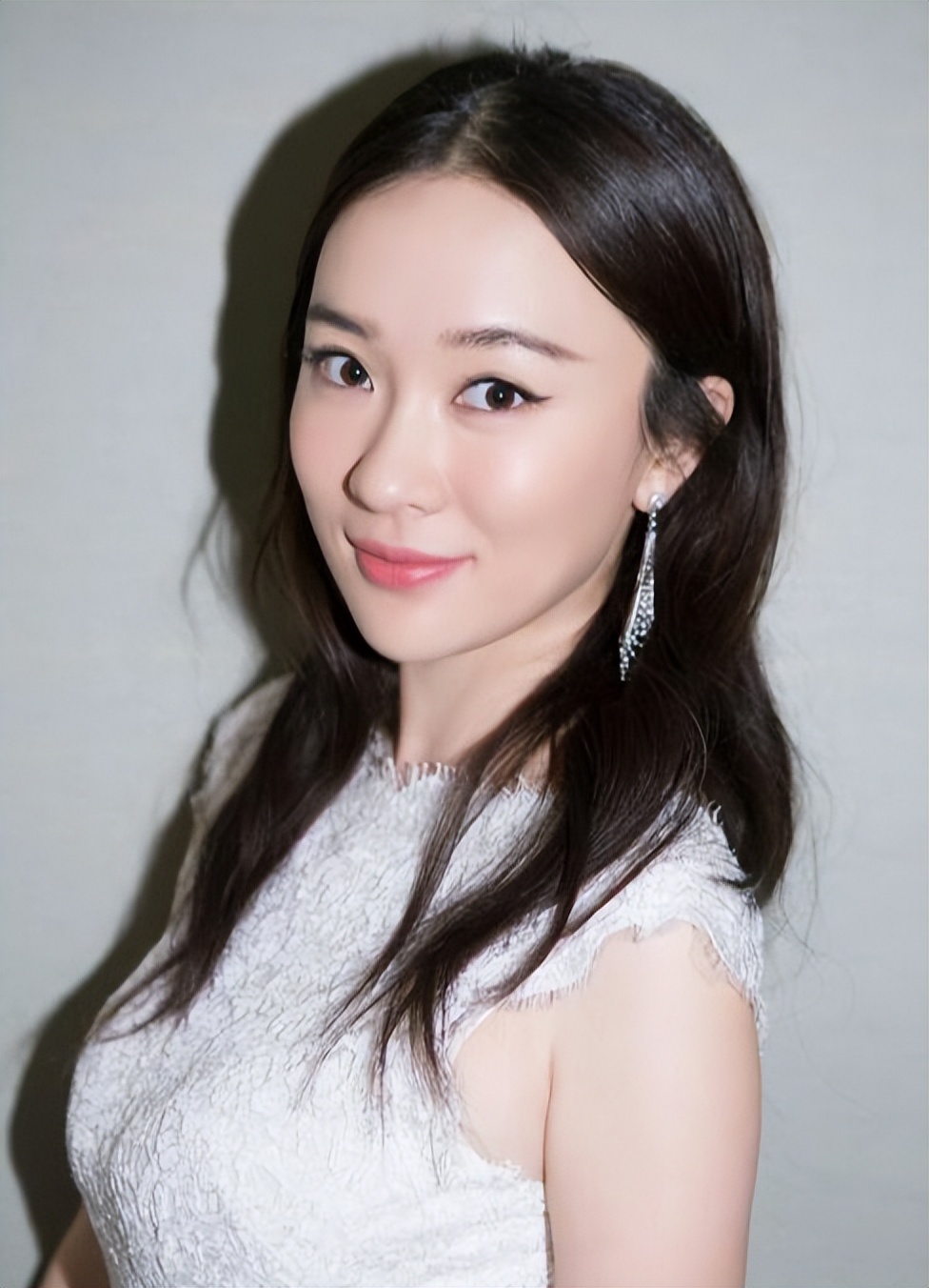 看见香蕉就流泪，一接吻嘴就肿，明星这些“隐疾”，困扰他们很久