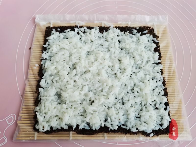 自制寿司的做法和材料有哪些,如何制作寿司不用任何工具