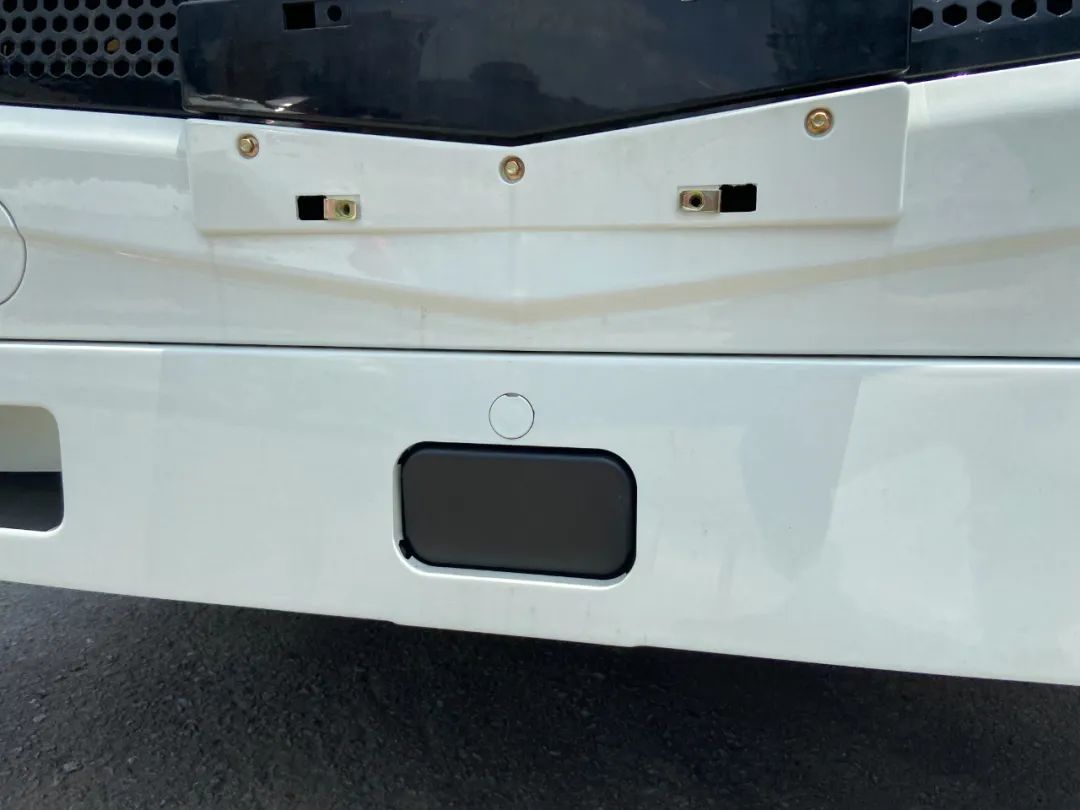 华菱汉马h7460马力牵引车多少钱,拉7吨挖机的自卸车