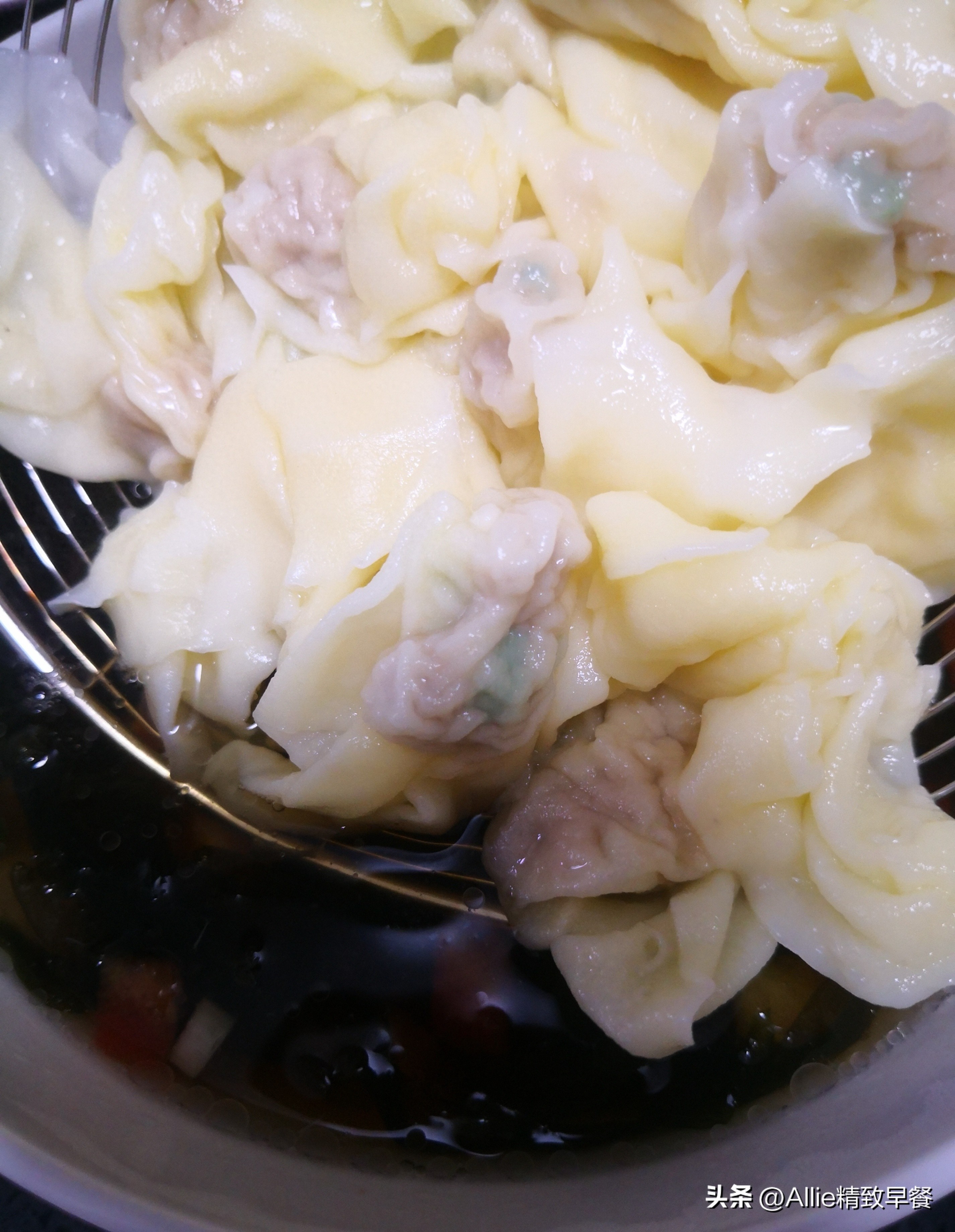 馄饨皮加什么添加剂最好,买的馄饨皮里面有添加剂吗