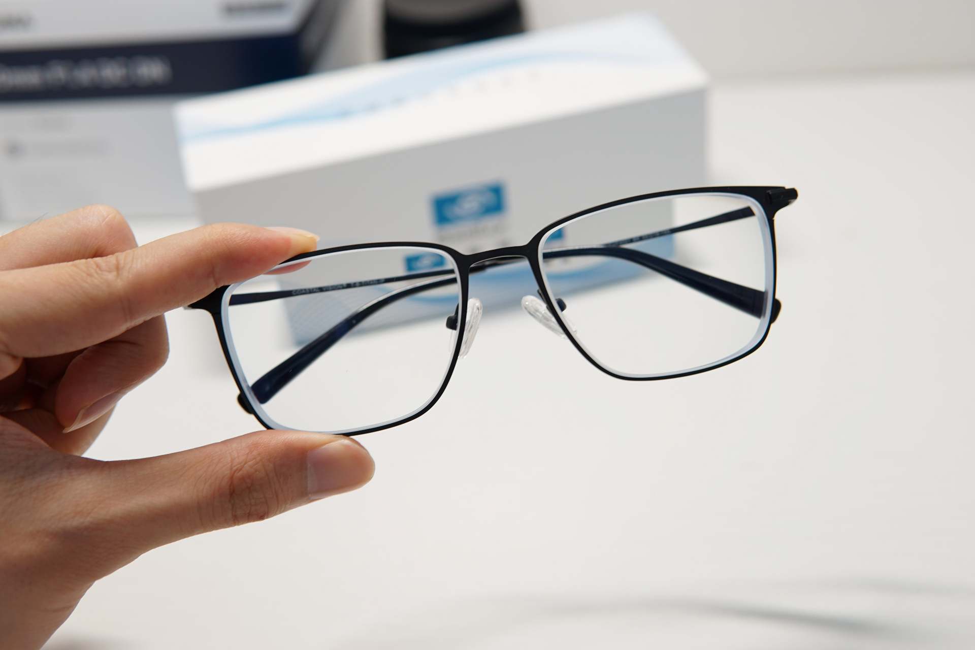 依视路钻晶怎么选,依视路钻晶a41.6属于什么档次