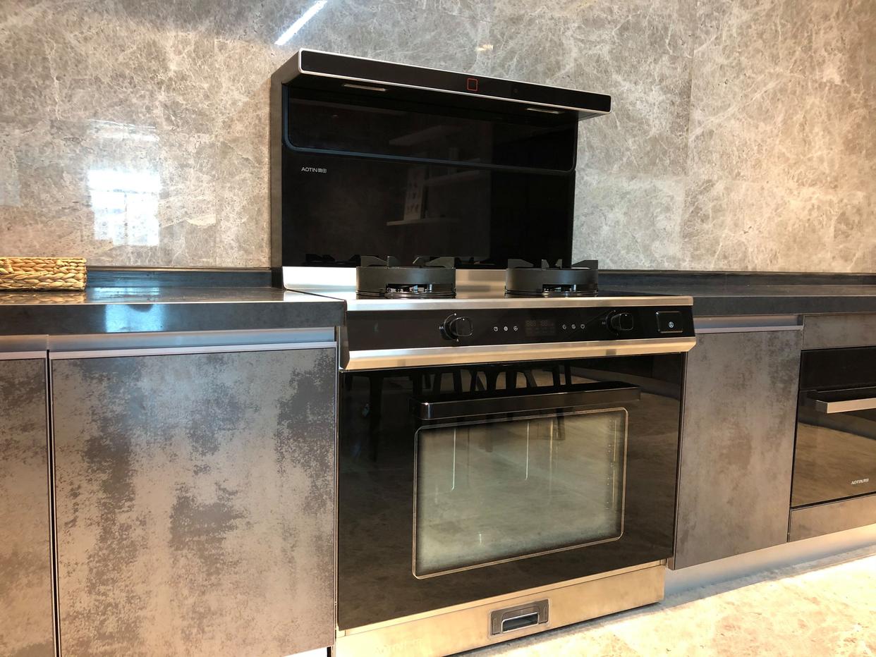 侧吸还是顶吸7字油烟机效果好,顶吸侧吸一体油烟机的优点和不足