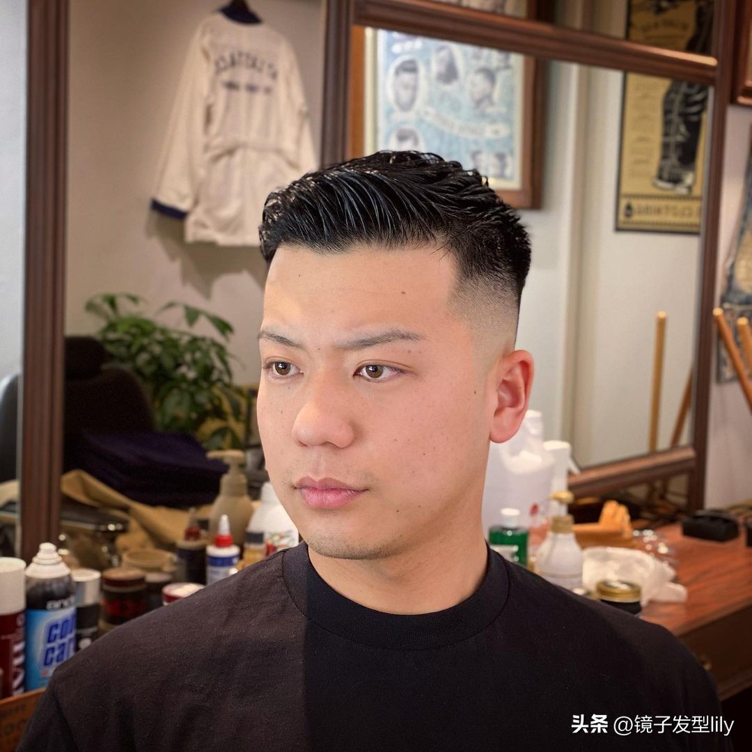 满头白发大叔剪款大背头真帅气,大背头发型推荐中年男