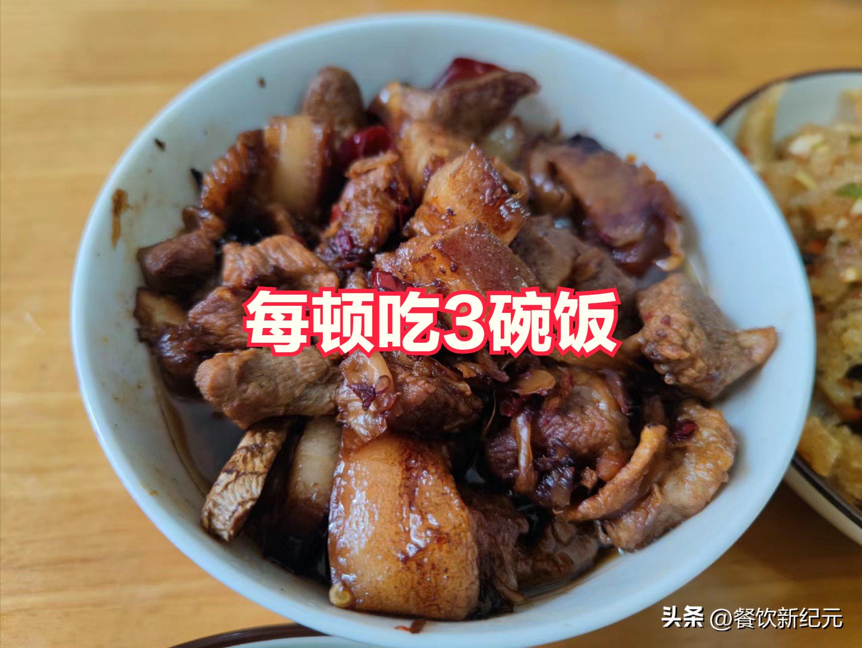 8岁男孩暑假回江西农村外婆家，2个月胖了13斤，爸妈差点没认出来