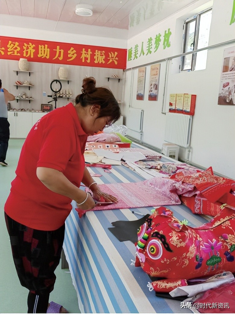 灵丘百工002：纯手工布艺药枕创新路——孙润先