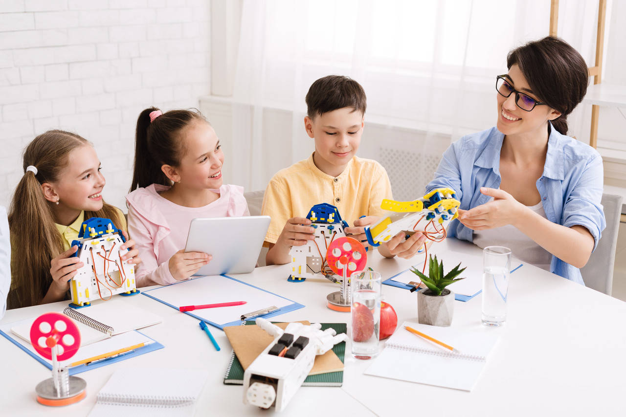 扫地机器人交智商税,擦玻璃机器人算智商税吗