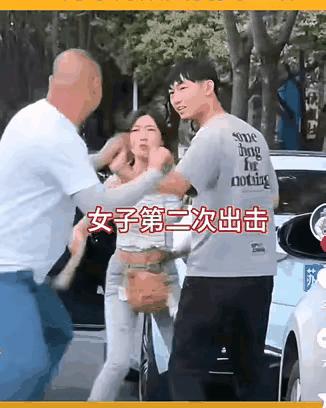 江苏南京男女互殴,南京两女子互殴