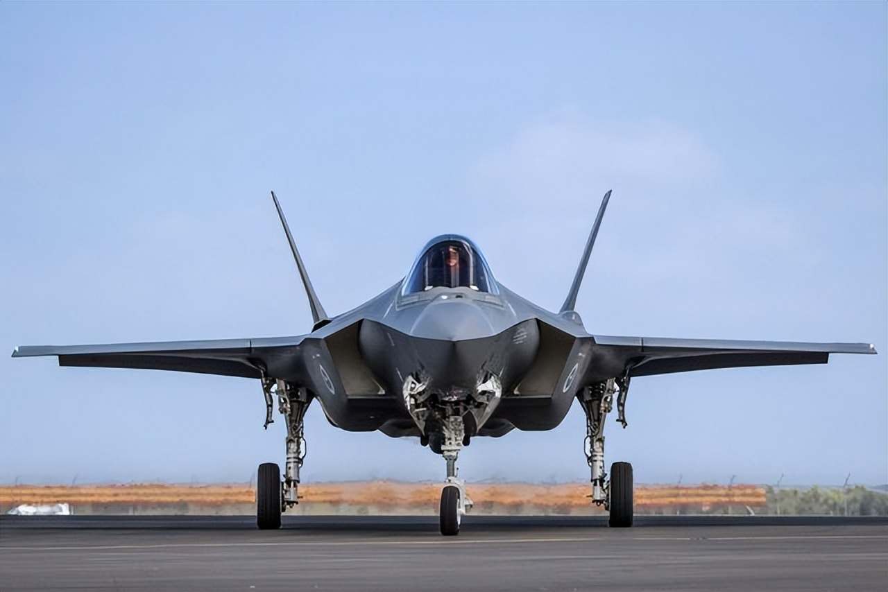 美军f35维护成本高的问题能否解决,50架f35最新战舰